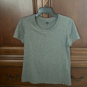 REI Co-op Short Sleeve Tee Medium Gray Polyester.